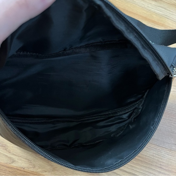 Buckle-Down Disney Signature Black Fanny Pack - Picture 6 of 8